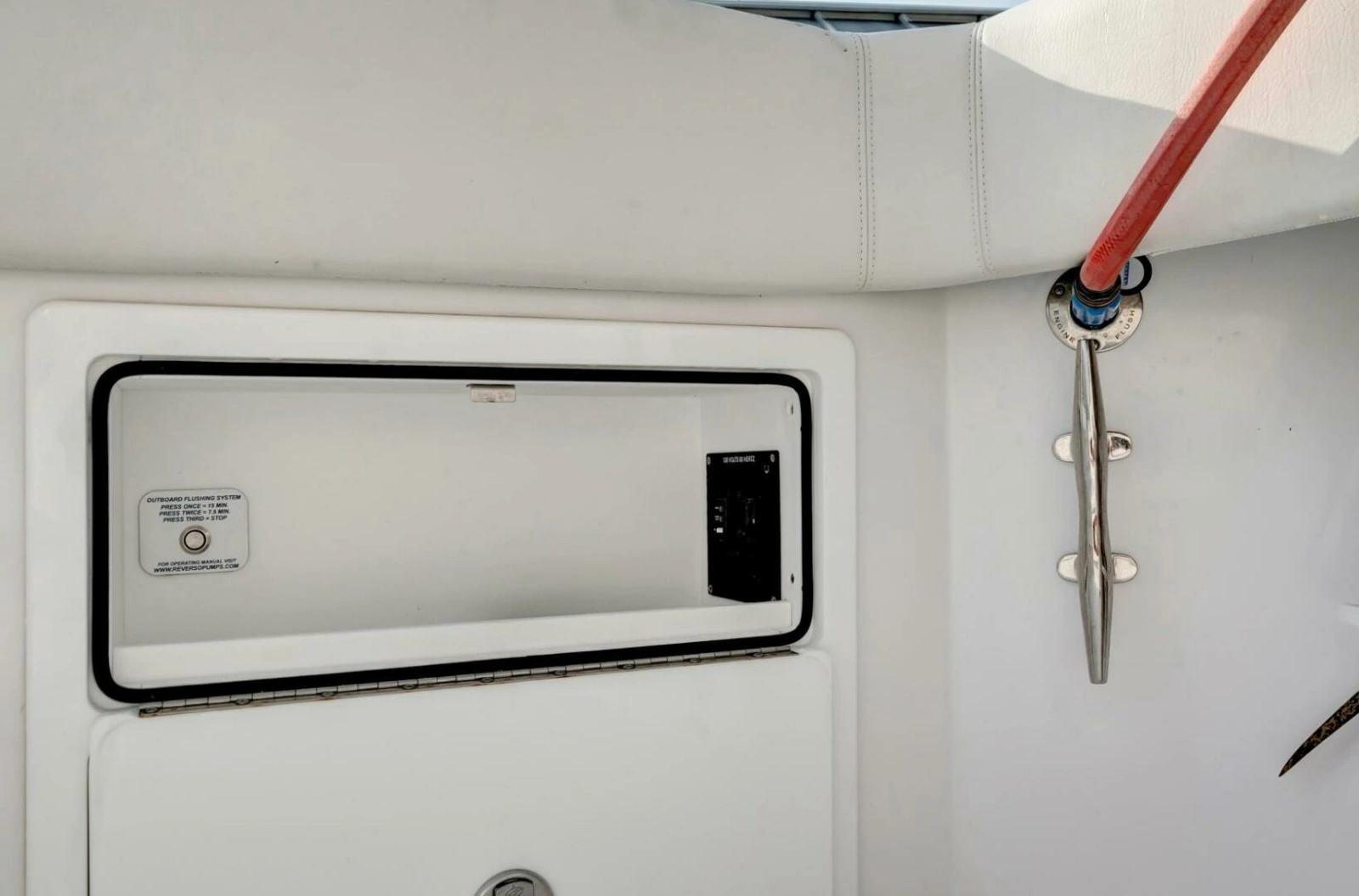 2023 Jupiter 43 Center Console 