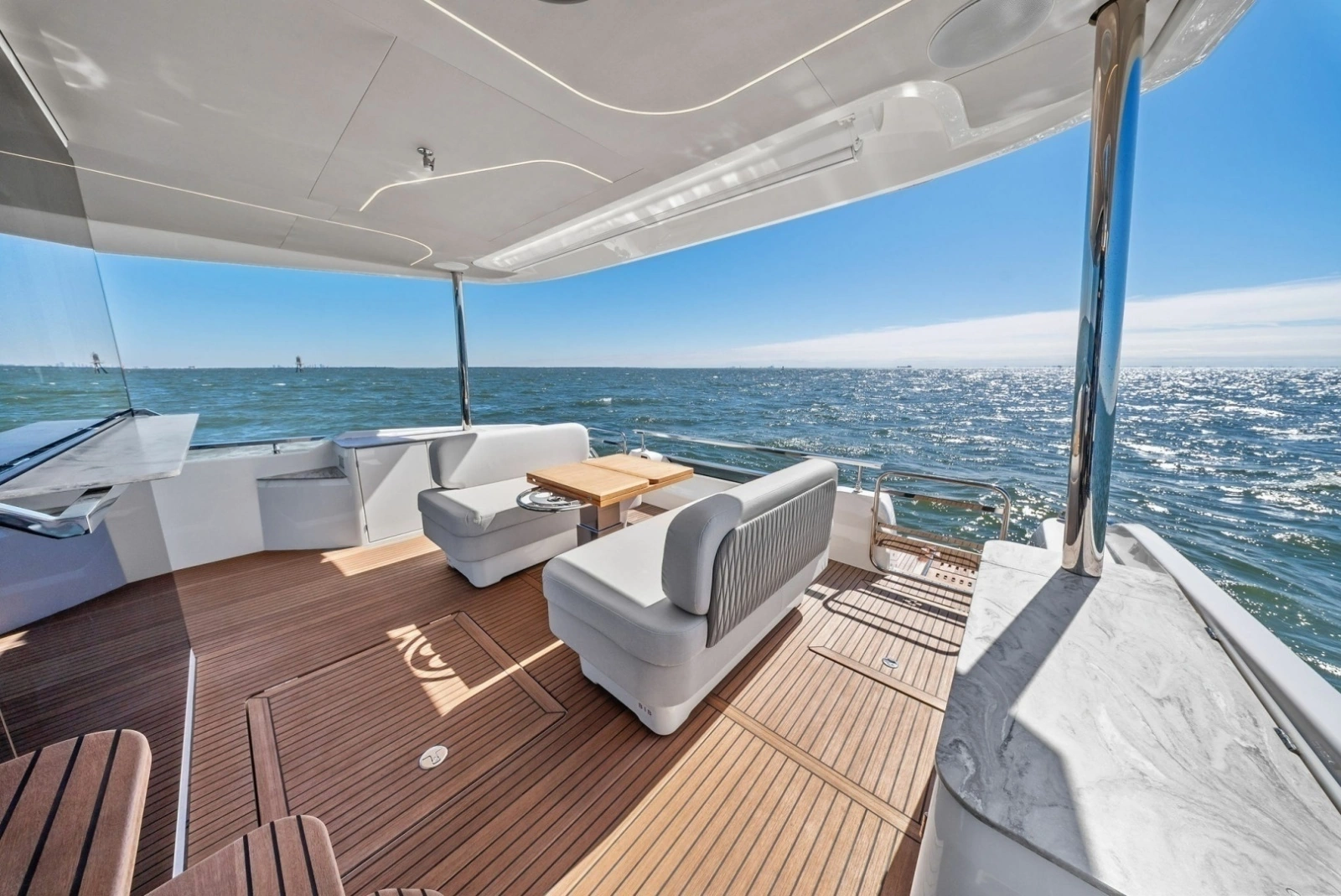 2026 F5.7 Prestige Yachts