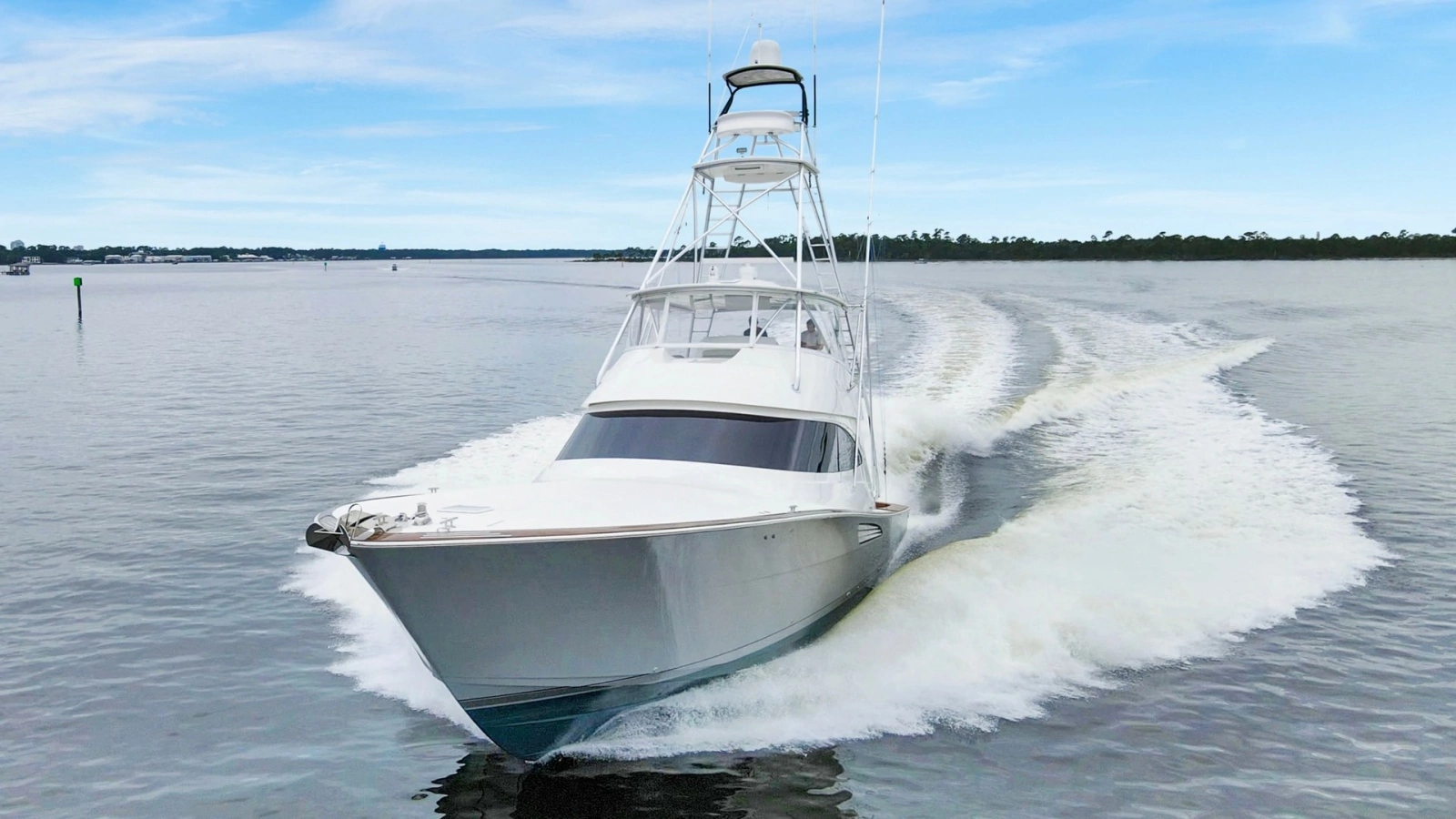 2020 68 Viking Convertible Gunpowder Exterior (6)
