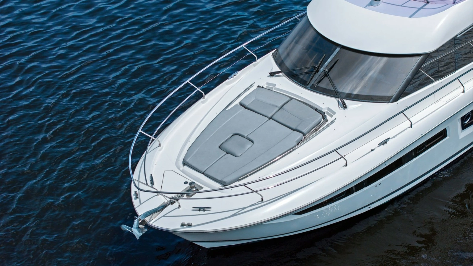 Foredeck with Sun Lounge
