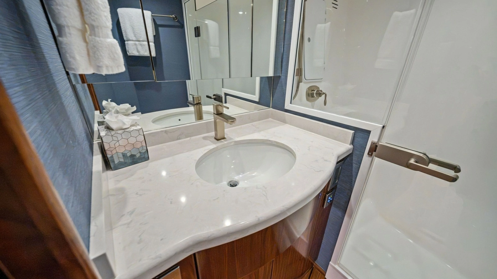 Elegant Ensuite Bathroom