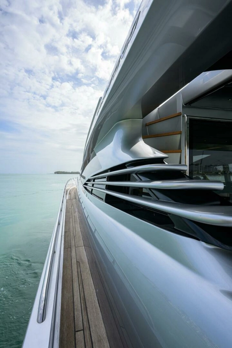 2009 Pershing 90 Express
