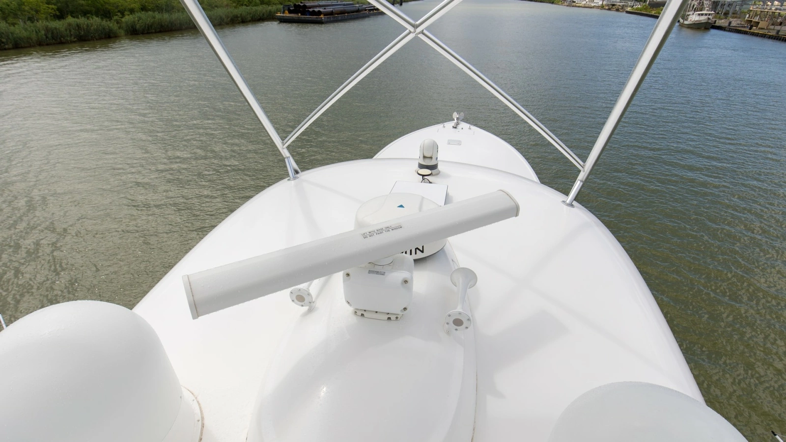 2017 72 Viking Enclosed Bridge Share-E Radar
