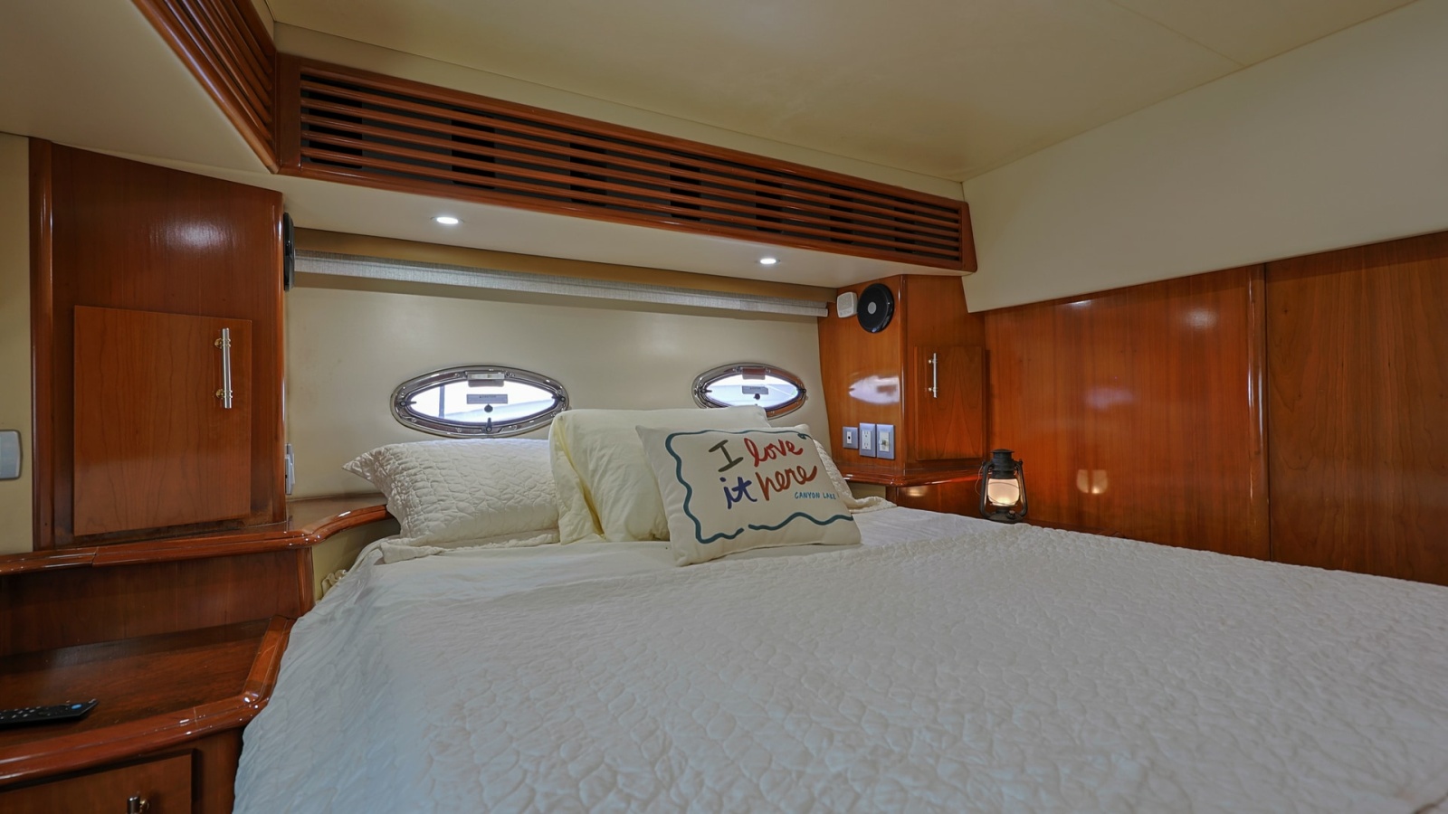 Cozy Forward Stateroom