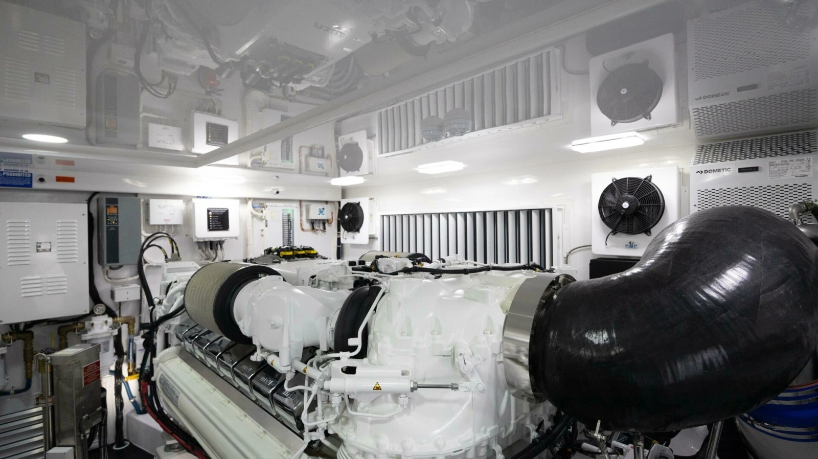 2025 82 Viking Convertible Boujie Engine Room (8)