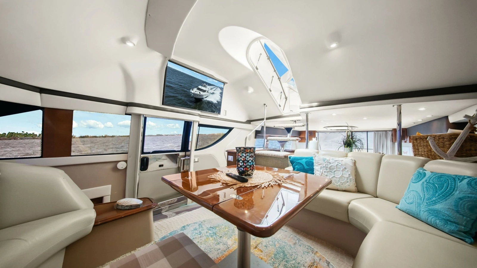 2008 Carver 56 Voyager