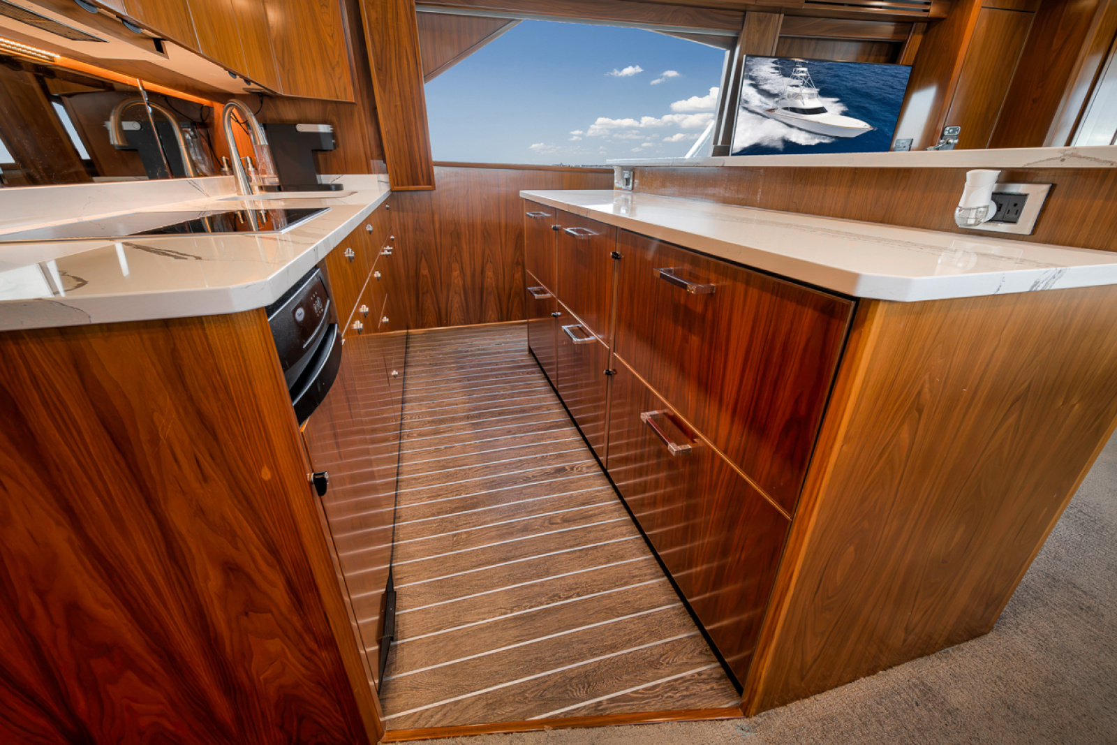 2020 Viking 68 Convertible