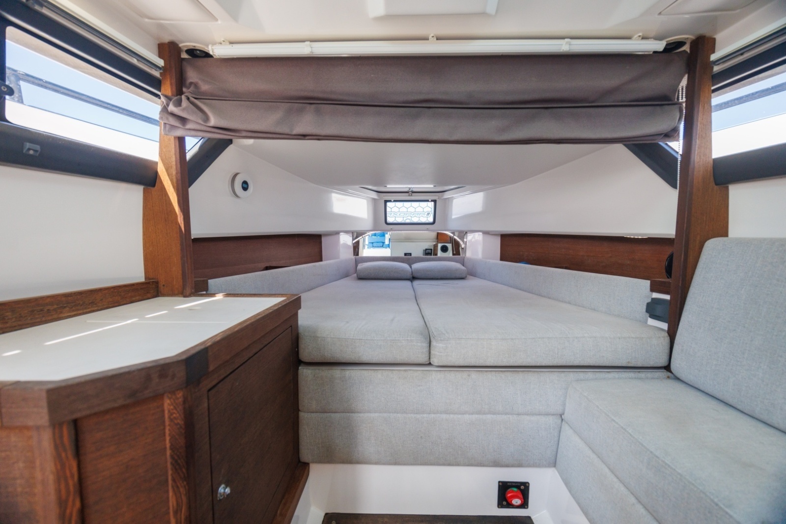2019 Axopar 37 Sun Top