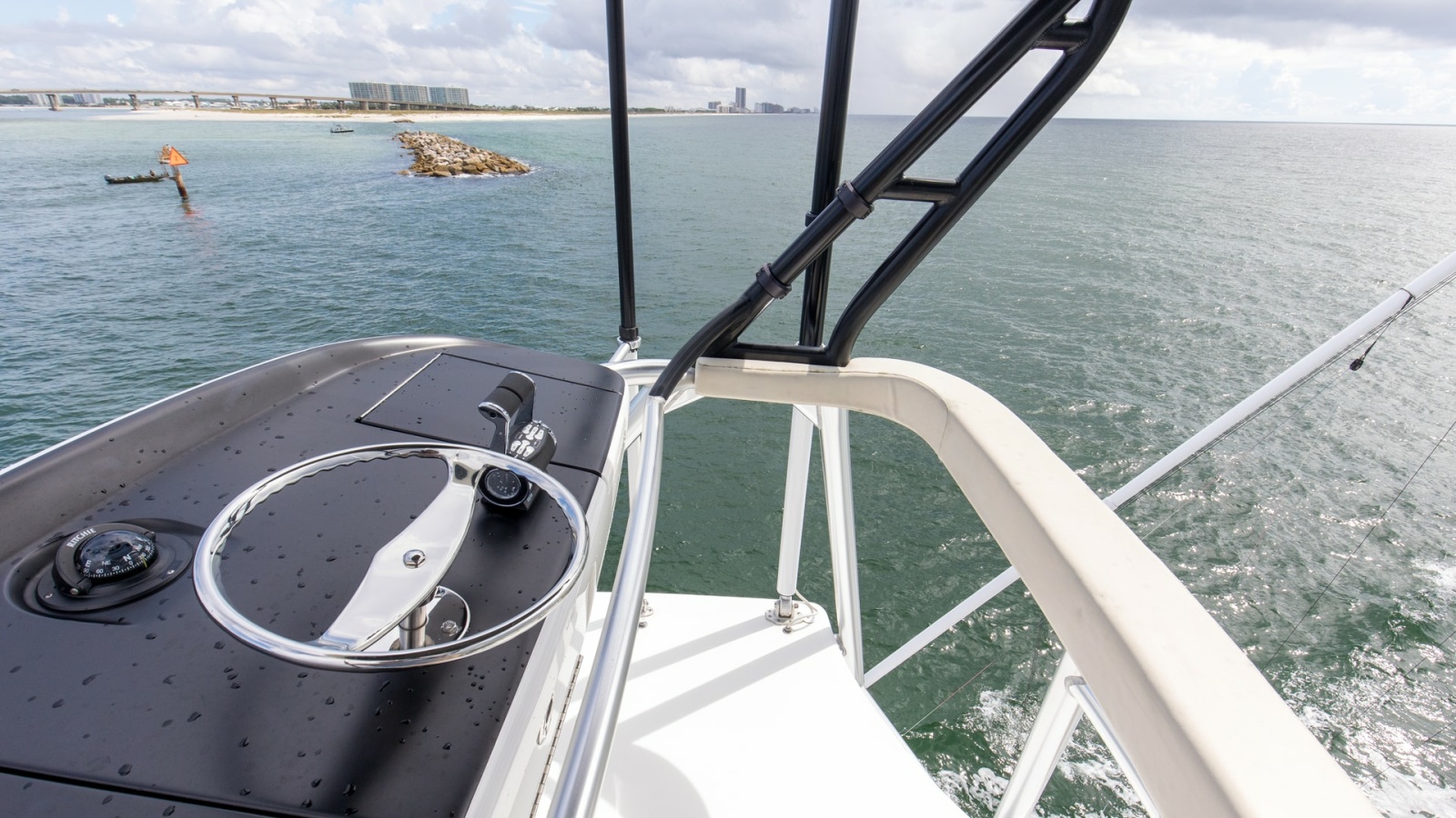 2022 Viking Convertible Cole Play Flybridge (1)
