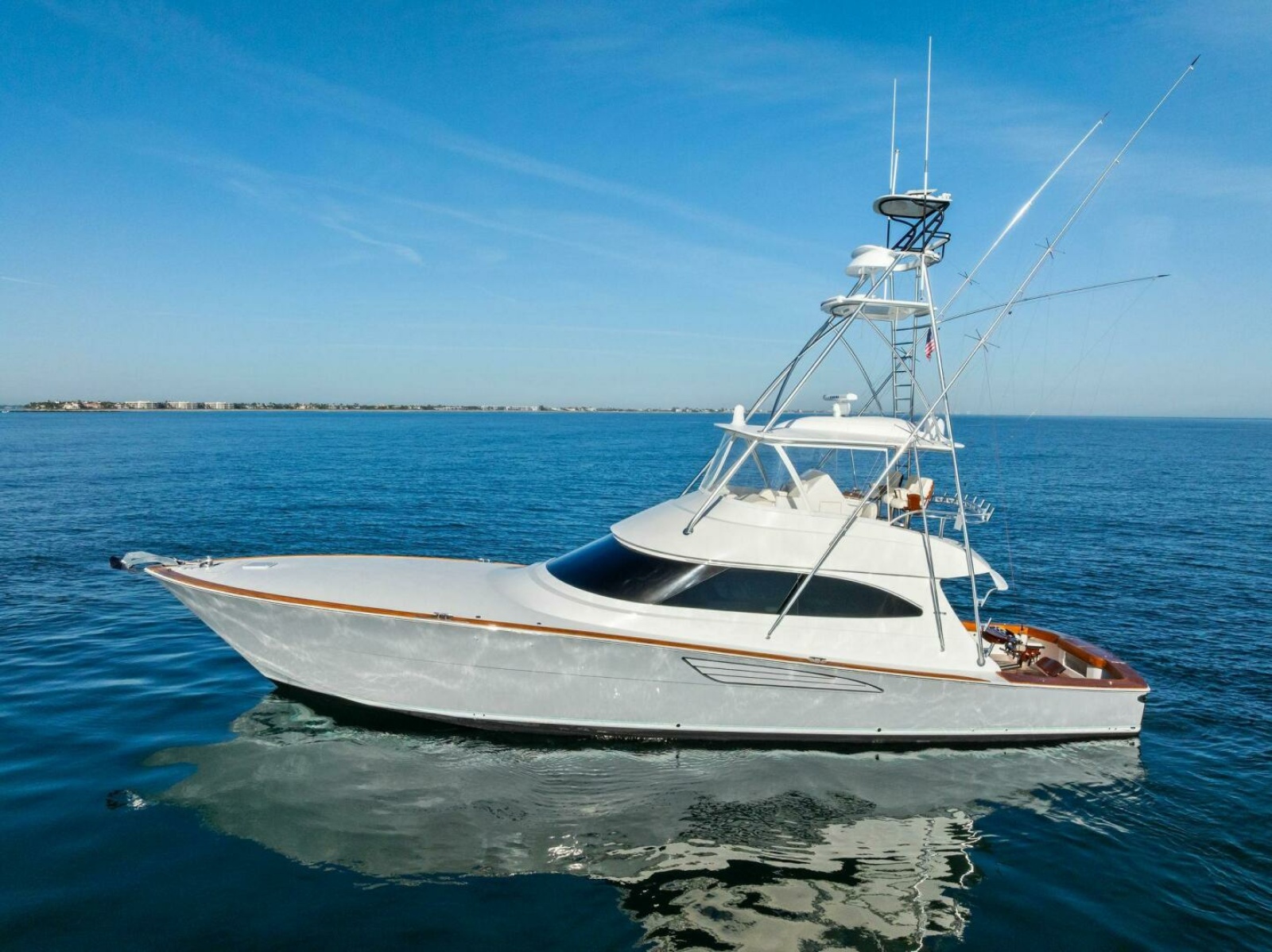 64' 2023 Viking 64 Convertible