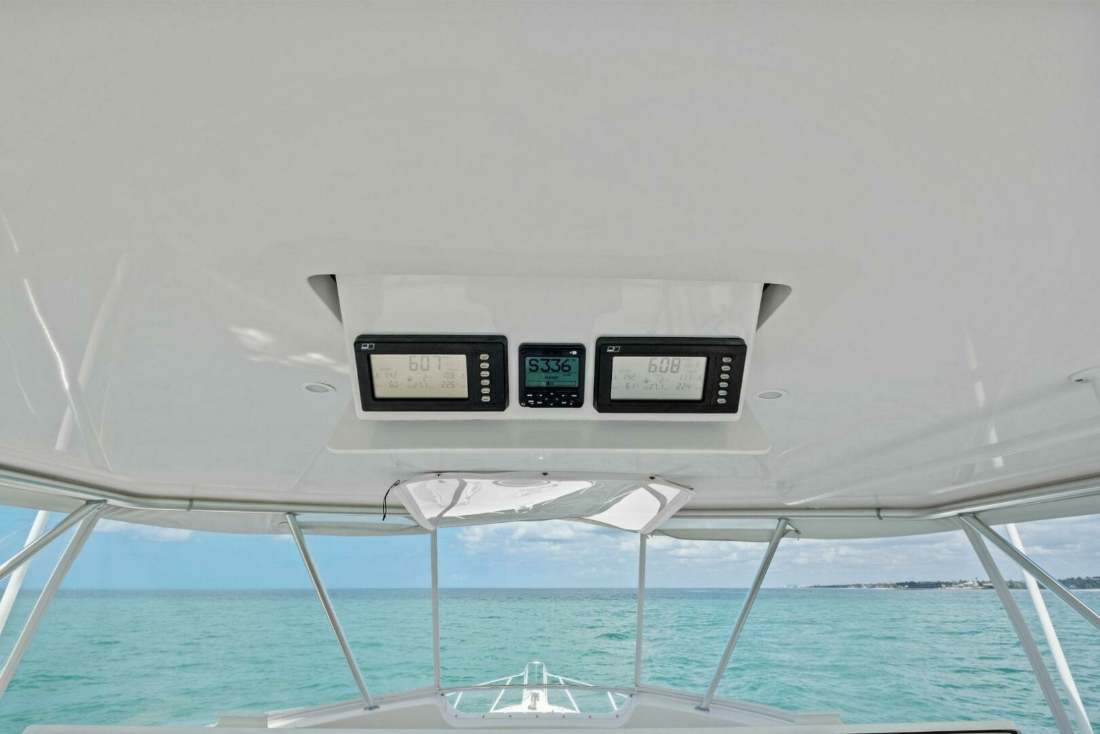64' 2008 Viking 64 Convertible
