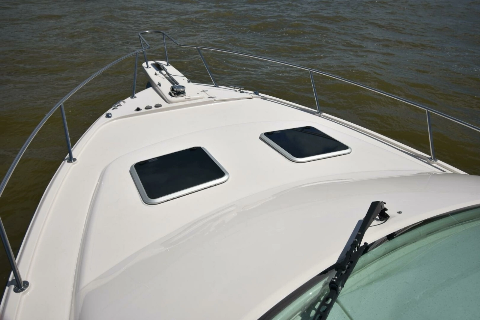 2016 Grady-White 330 Express 