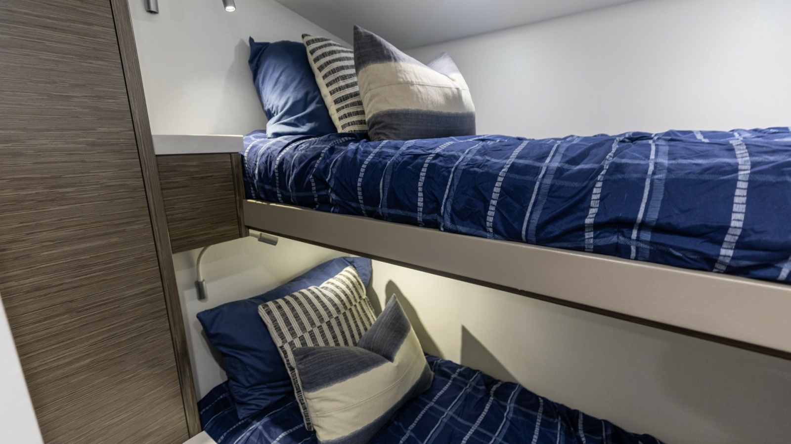 2021 65 Hatteras GT On the DL Port Forward Stateroom (1)