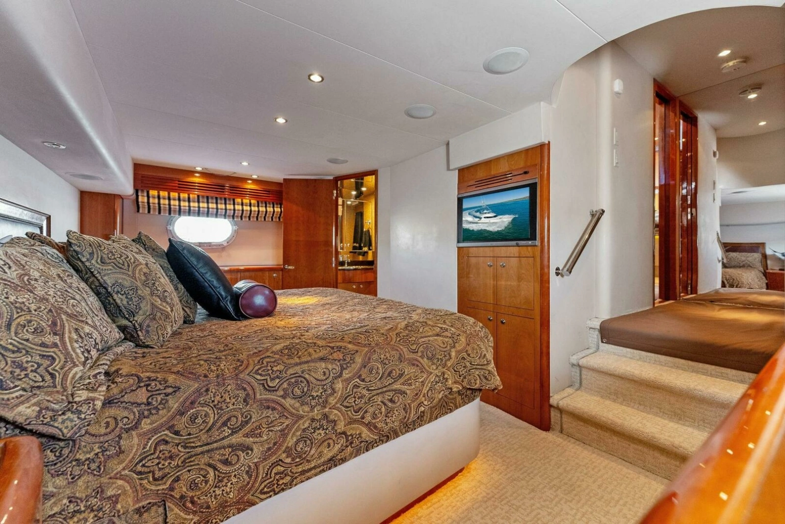 2007 Hatteras 64C - CHUPACBRA