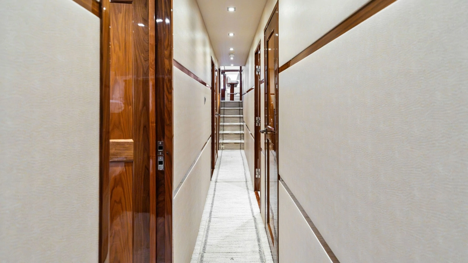 2016 Viking 80 Enclosed Bridge- FRIGATE- Companionway