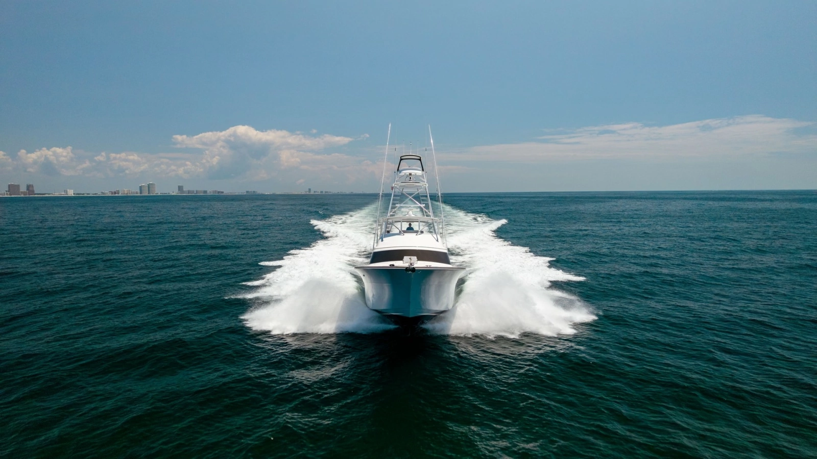 2021 65 Hatteras GT On the DL Running Shot Profile (4)