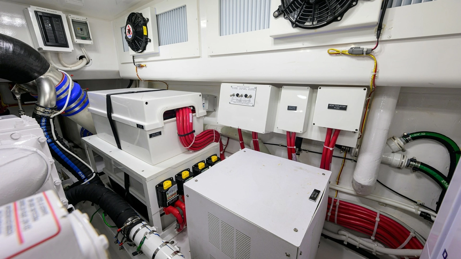 44_viking_reelaxin_engine_room_08