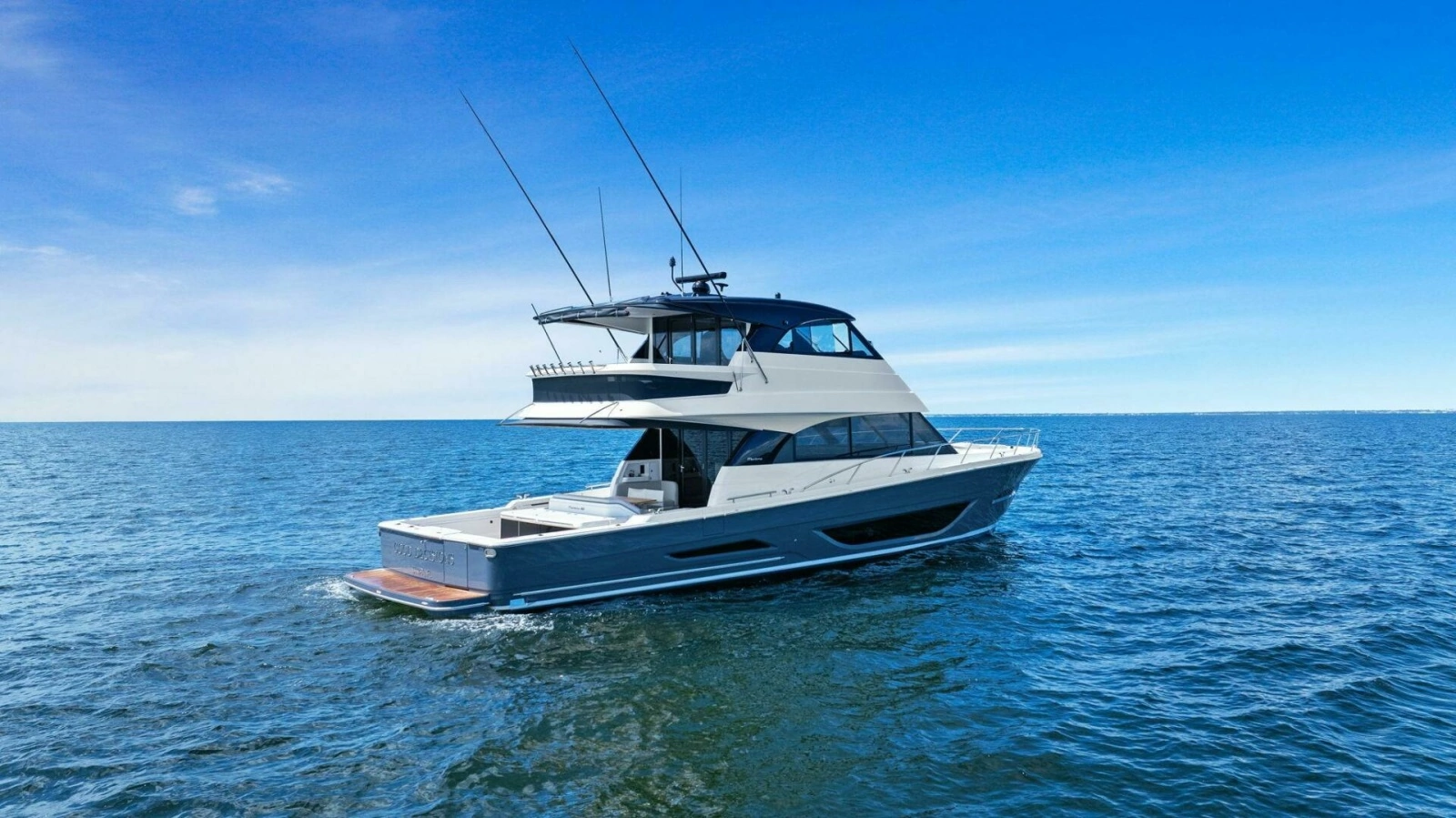 2025 Maritimo M600 
