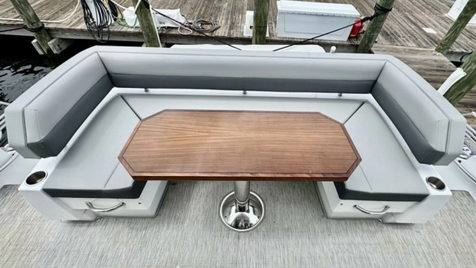 Aft Deck Seating with Table