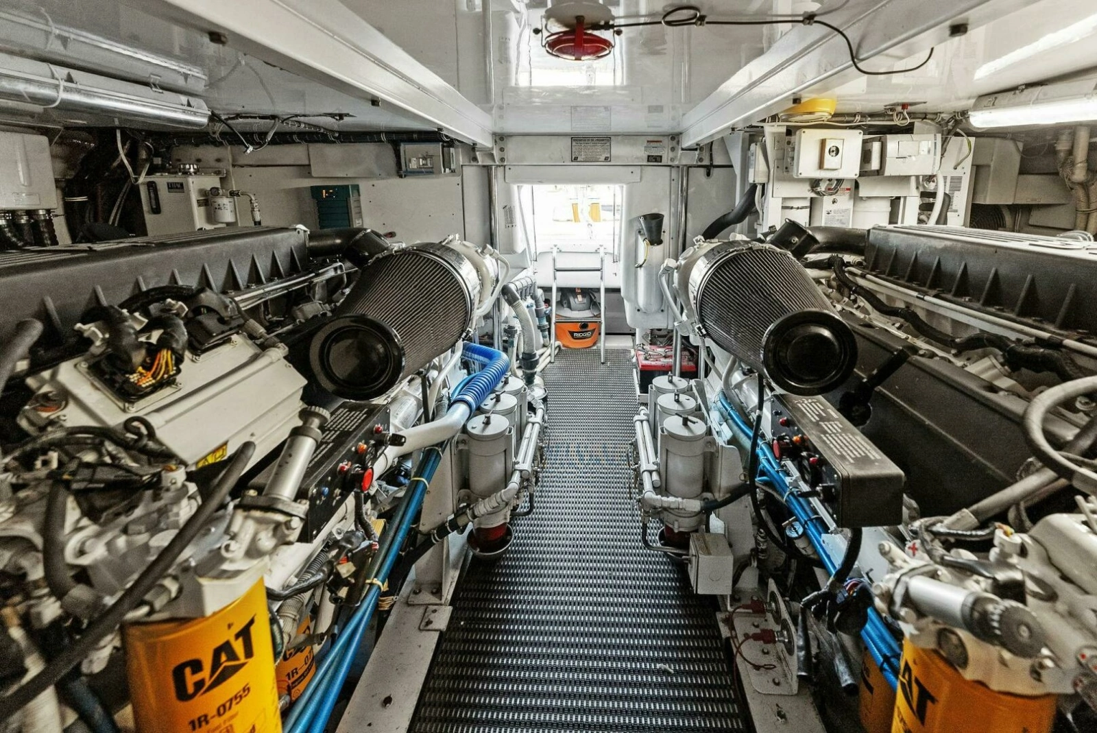 2007 Hatteras 64C - CHUPACBRA