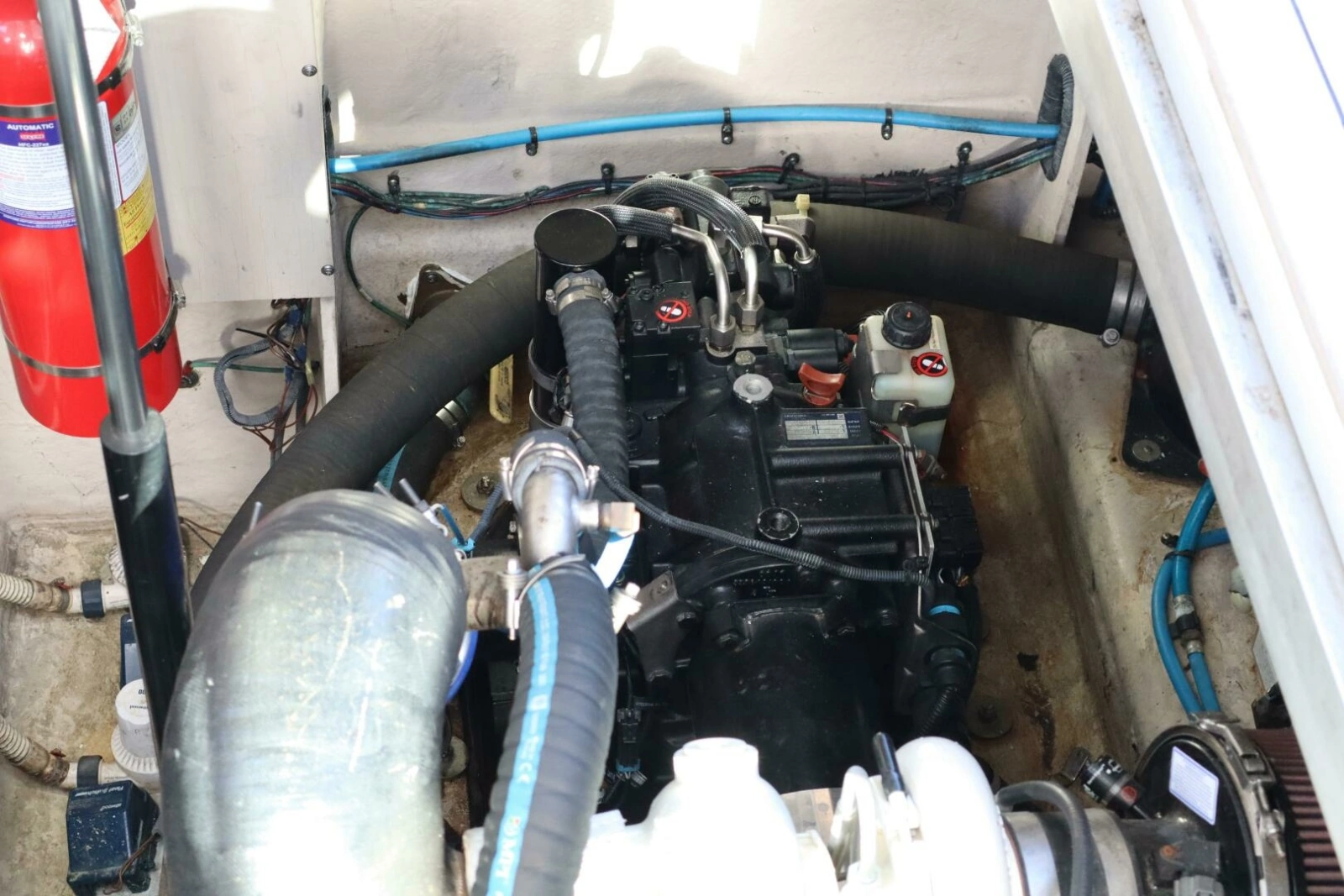 2015 Sea Ray 410 Sundancer photo 45
