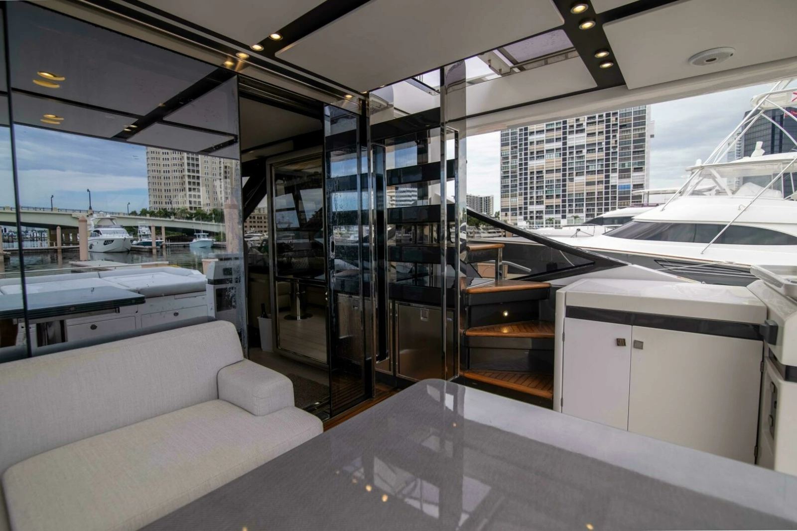 Azimut 70 Triple Play -