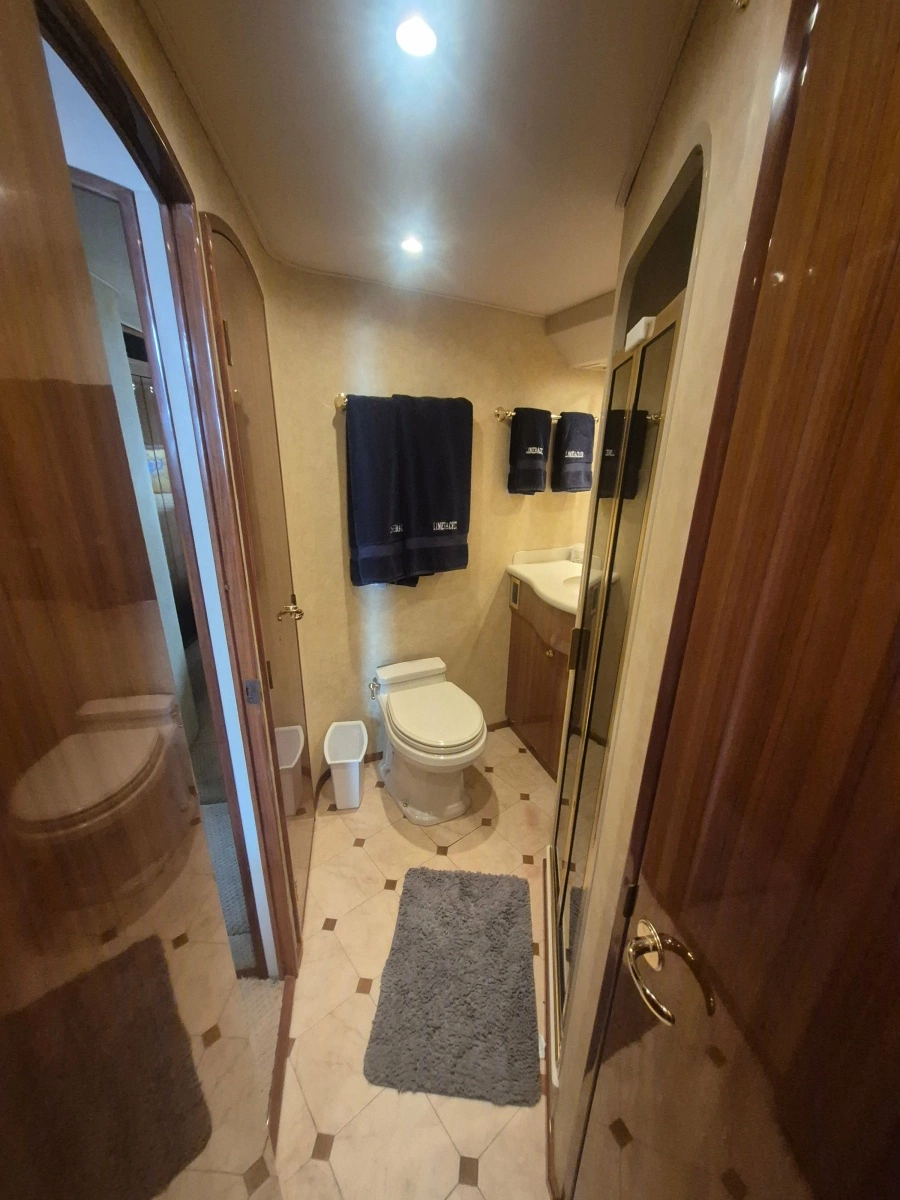 2006 Viking 56 Convertible