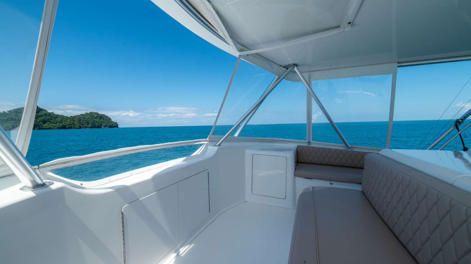 2001 Viking 61 Convertible- Caliente- Flybridge Seating