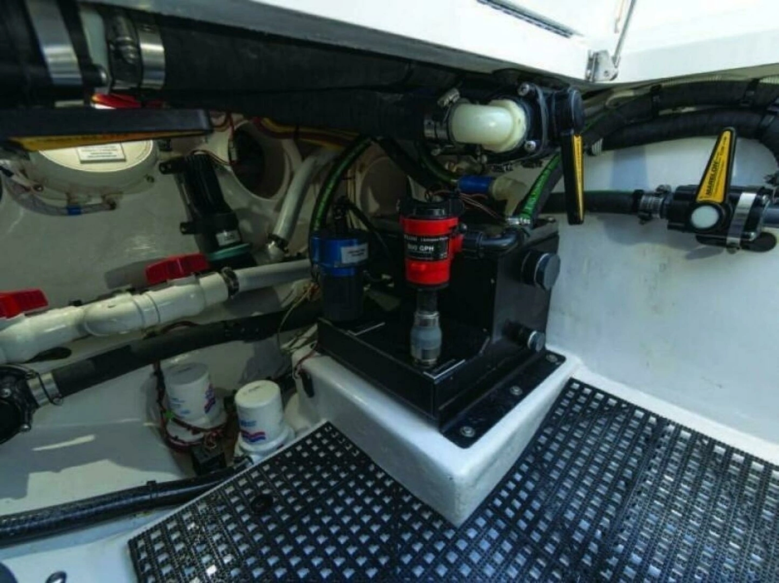 New V-37 Valhalla Boatworks Center Console