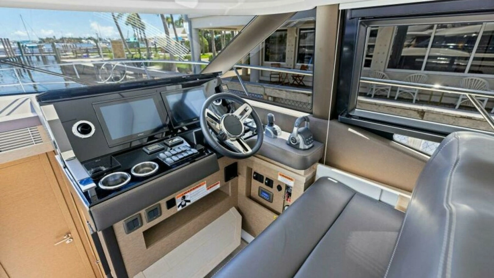 2025 Prestige 460 Flybridge - Sistership