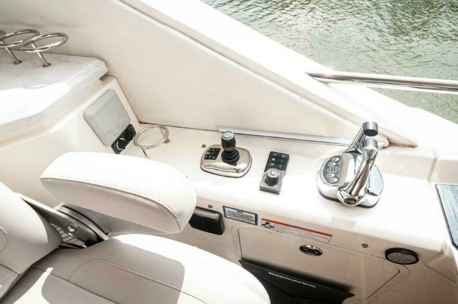 2018 Sea Ray L550 Flybridge-Flybridge