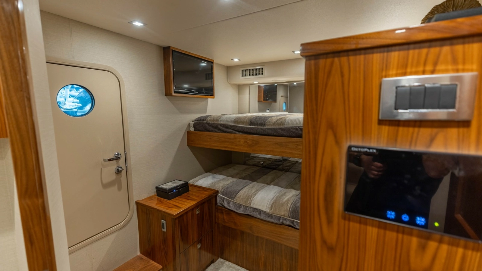 Guest Stateroom with Bunk Beds
