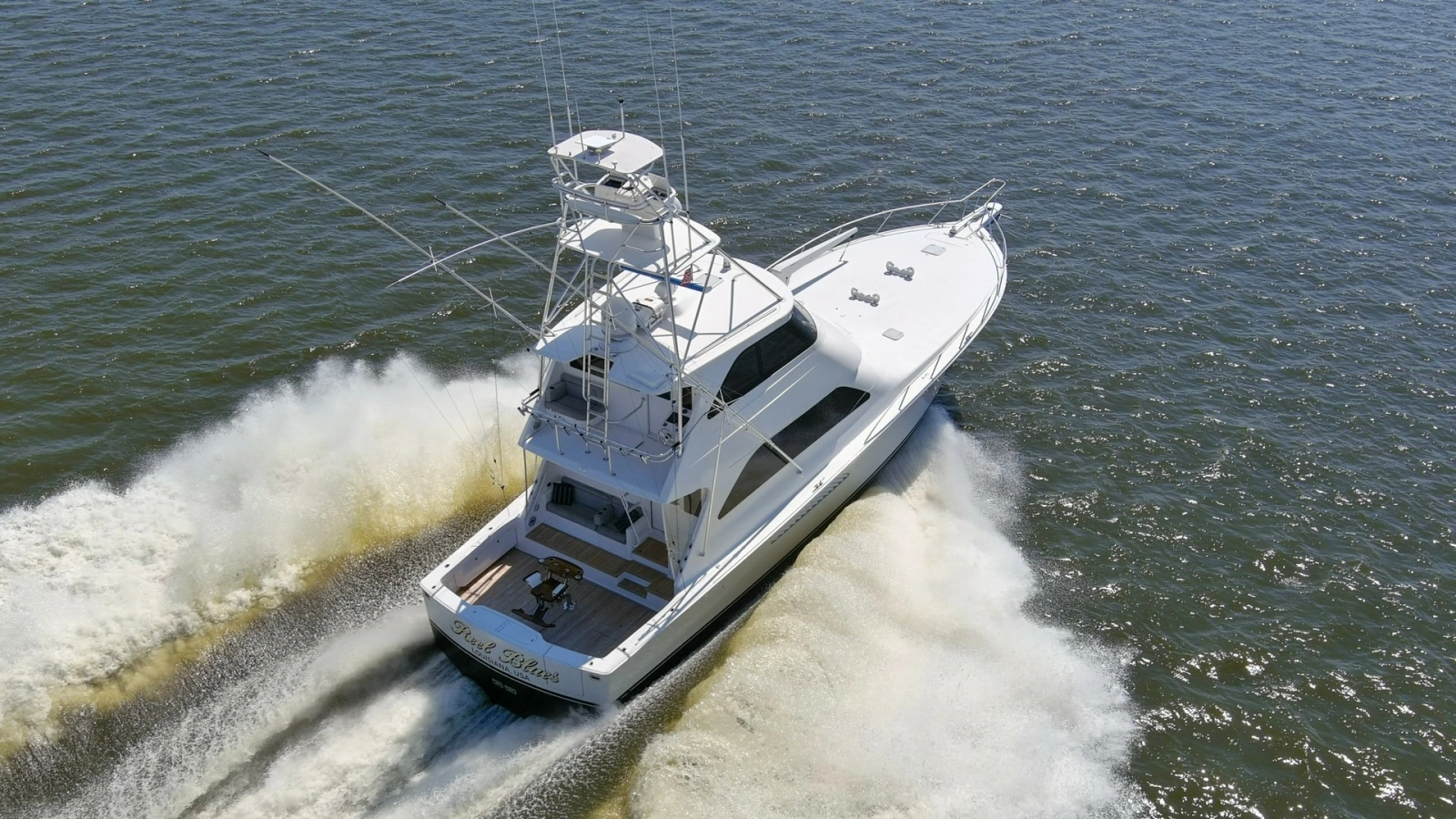 2007 64 Viking Enclosed Bridge Reel Blues Exterior (4)