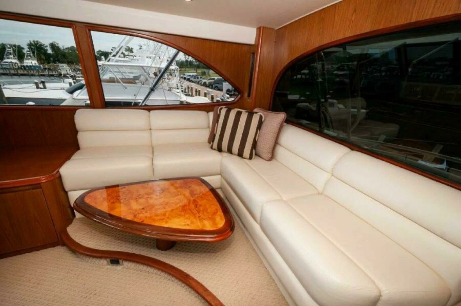 2012 76 Viking Sky Bridge Barefoot Drive Flybridge (2)