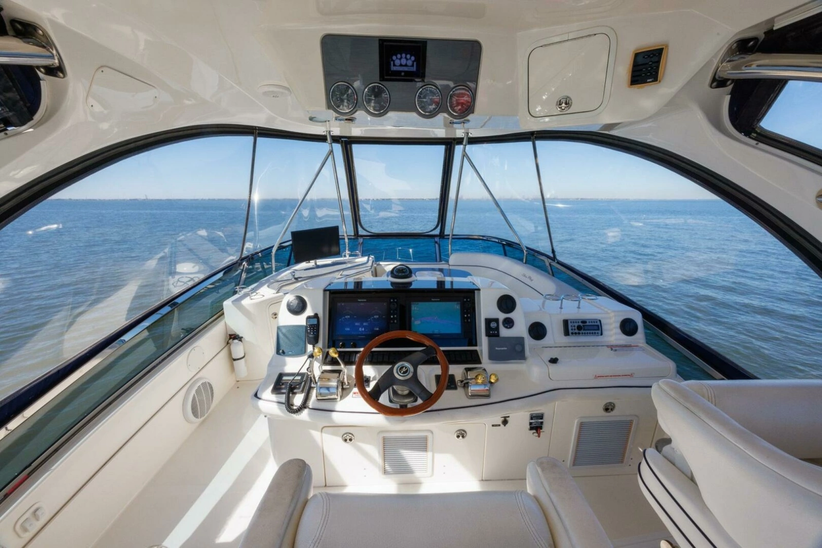 2006 Sea Ray 52 Sedan Bridge photo 25