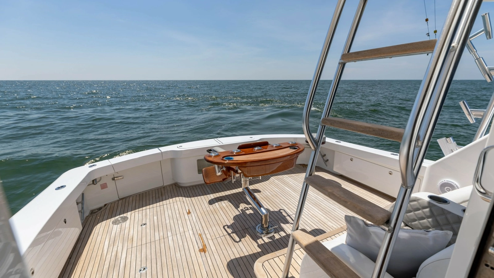 Spacious Aft Deck with Ladder