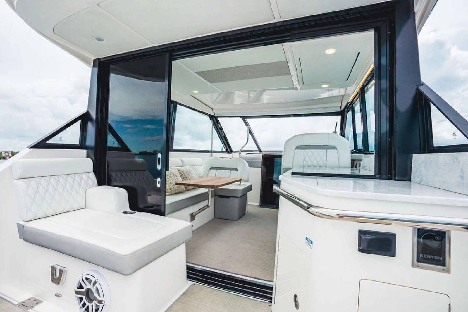 2021 Regal 36 OX