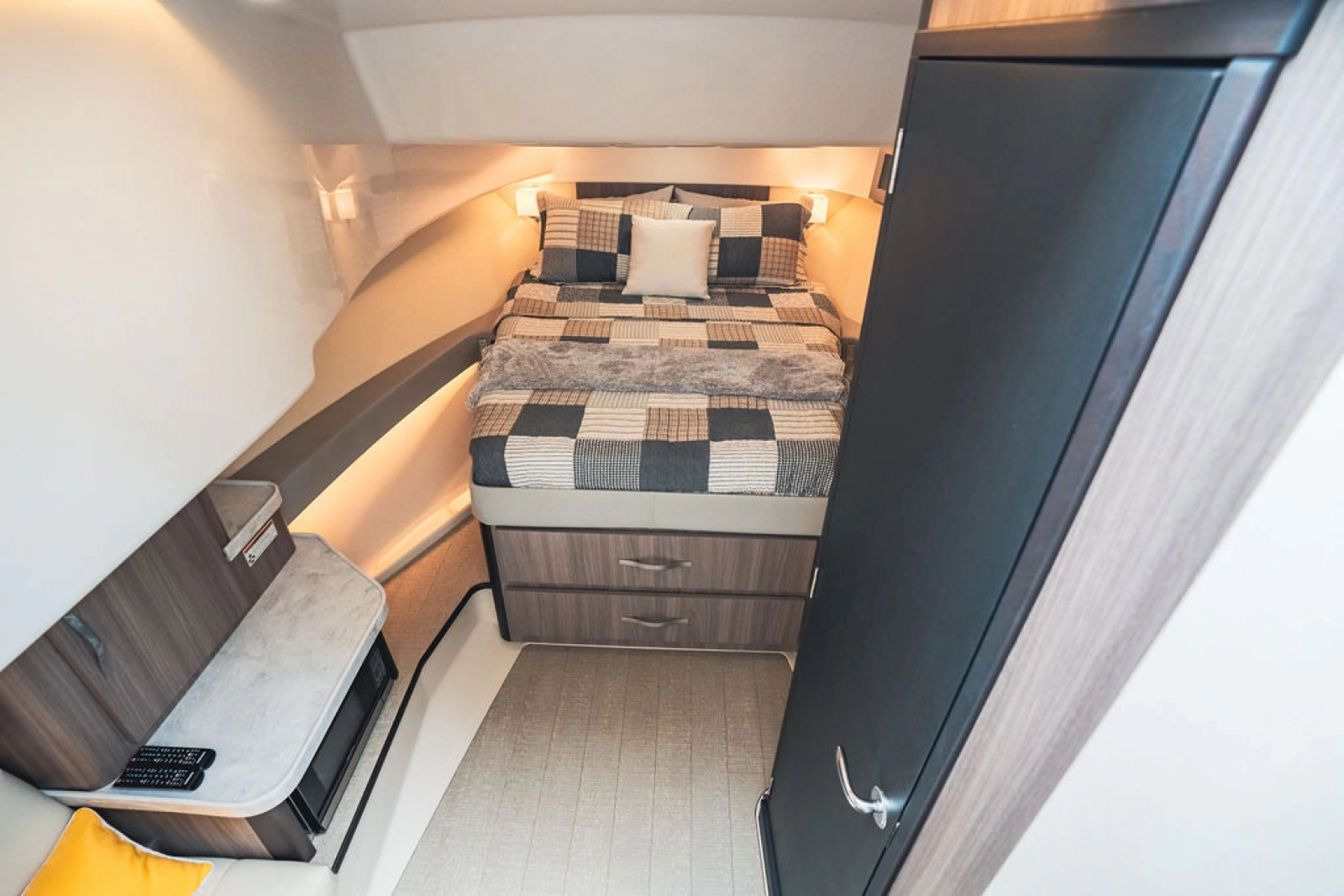 2021 Regal 36 OX