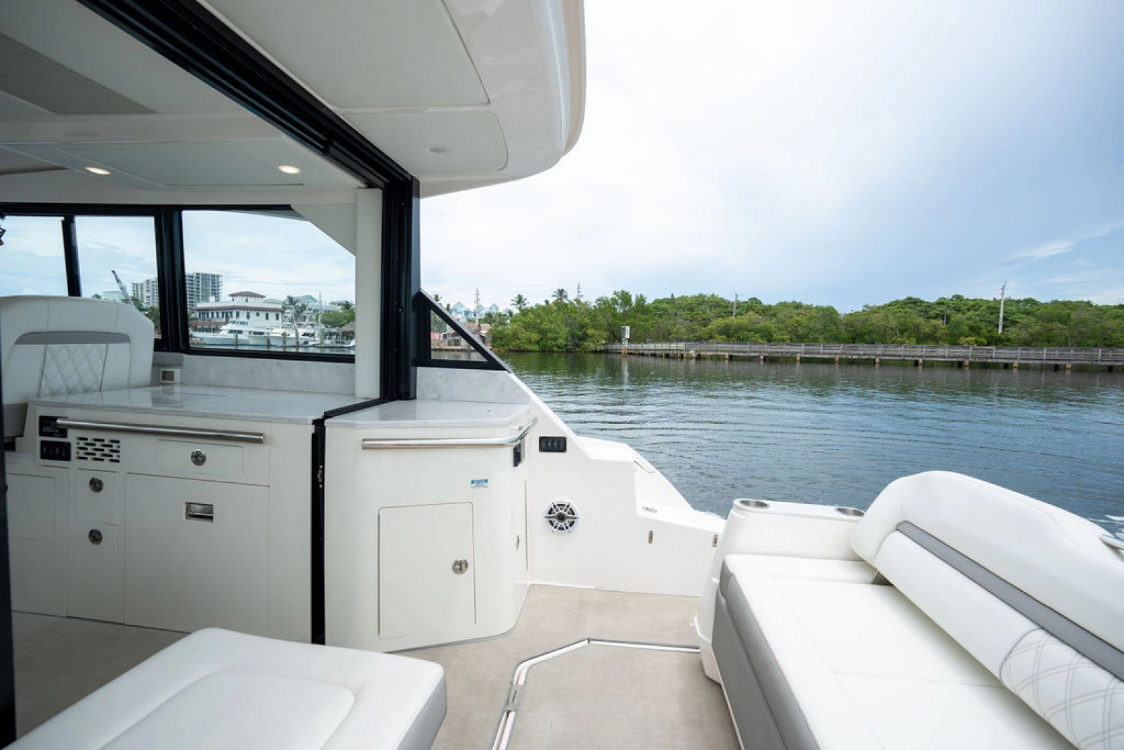 2021 Regal 36 OX