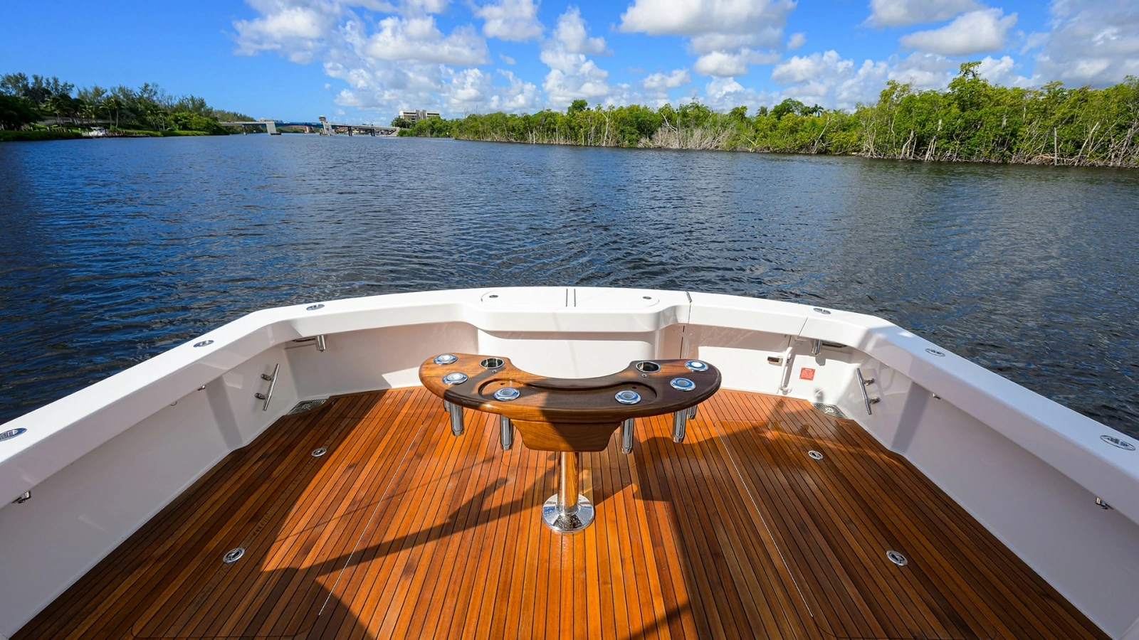 44_viking_reelaxin_cockpit_03