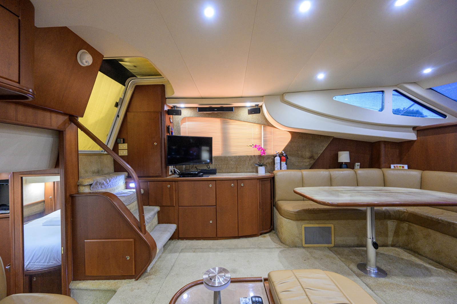 2005 Silverton 39 Motor Yacht