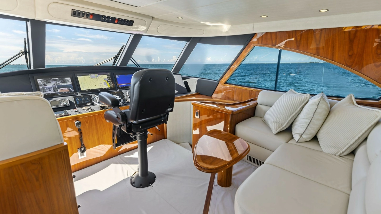Enclosed Bridge Helm and Lounge Area