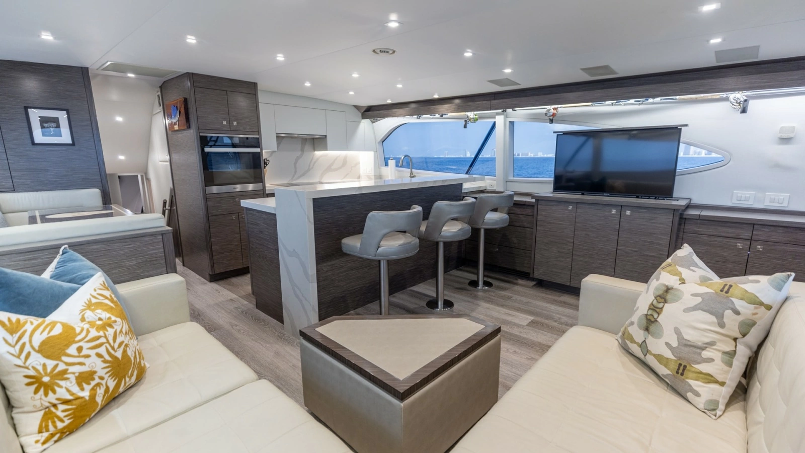 2021 65 Hatteras GT On the DL Salon-Galley (5)