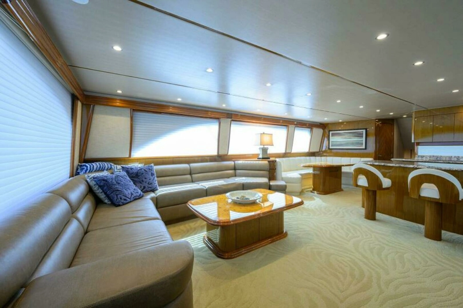 Viking 82 BLU FROG - Salon