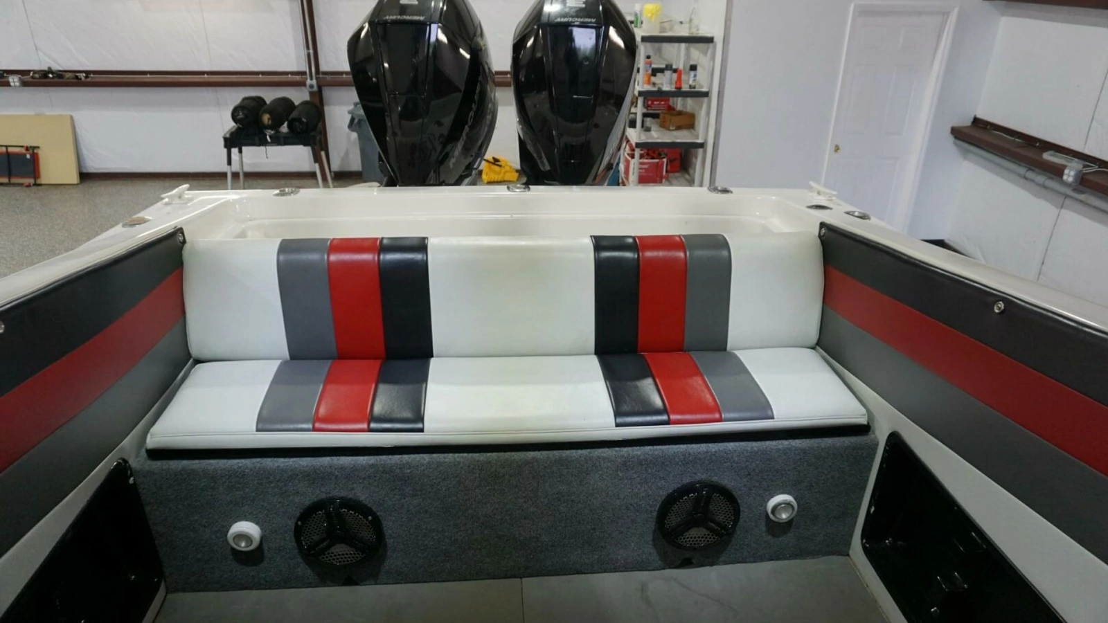 1998 32 Active Thunder 32 CC Ms. Rita Aft Seat (1)