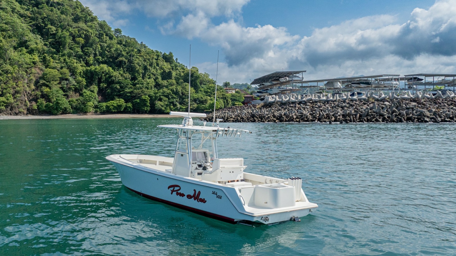 Starboard View of SeaVee 32