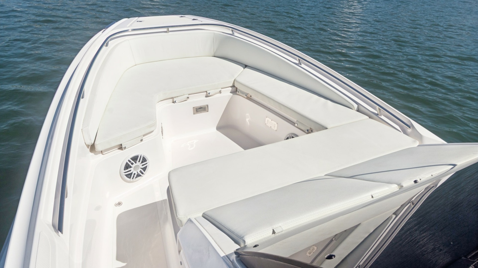Spacious Bow Seating Area