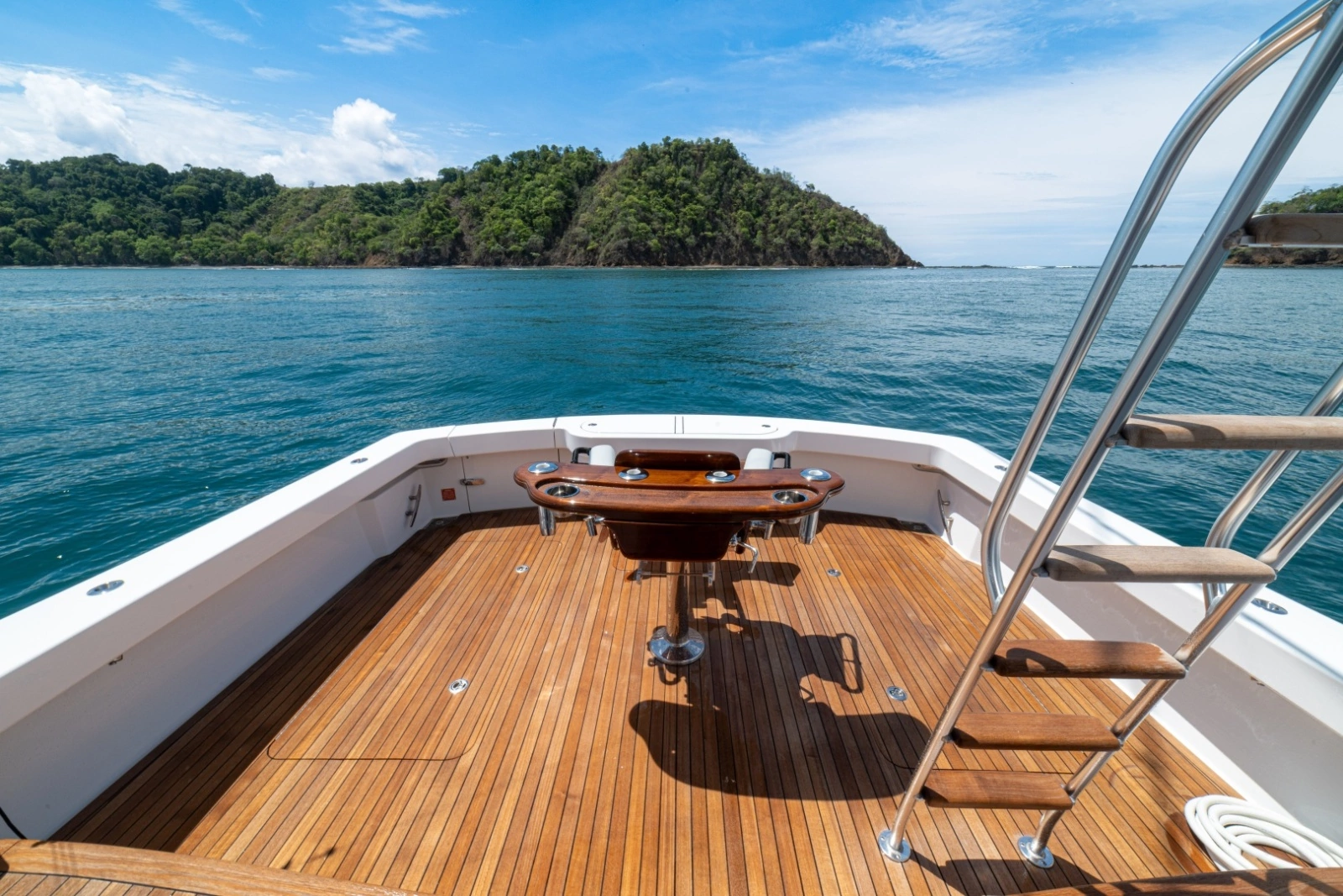 2023 Viking 46 Billfish Cockpit
