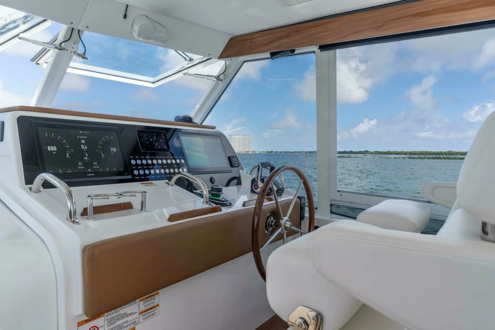 MJM 47X 47-003 - Helm