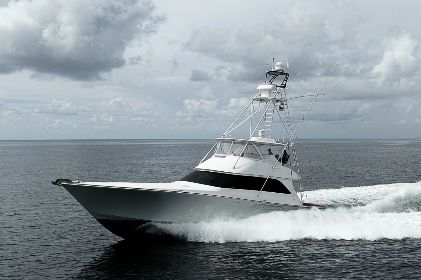 Viking 64 BIG BLUE - Running
